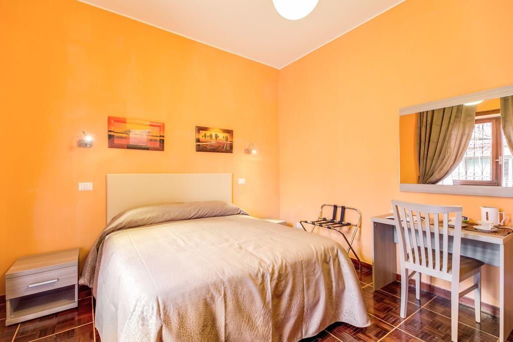 Domus Cornelia Bed & Breakfast โรม ภายนอก รูปภาพ