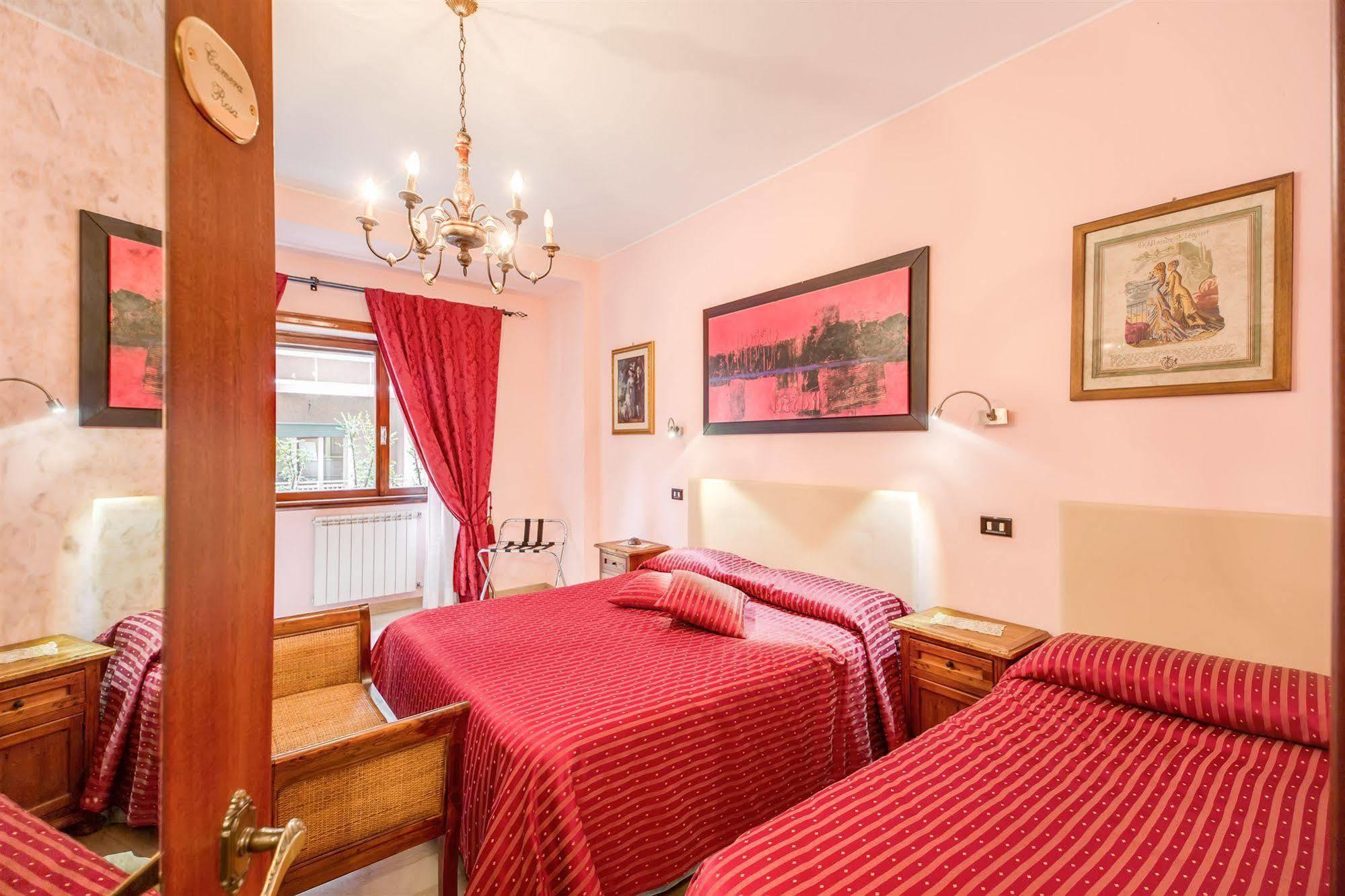 Domus Cornelia Bed & Breakfast โรม ภายนอก รูปภาพ