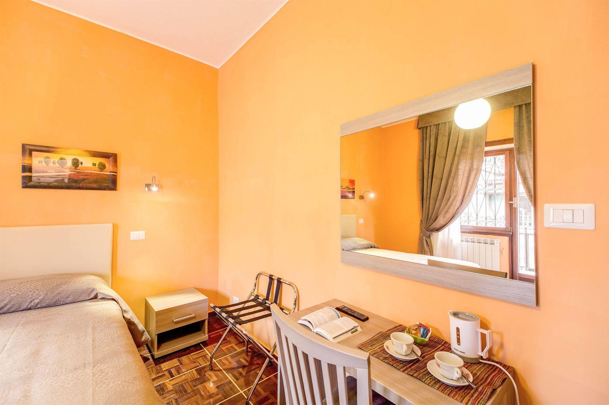 Domus Cornelia Bed & Breakfast โรม ภายนอก รูปภาพ