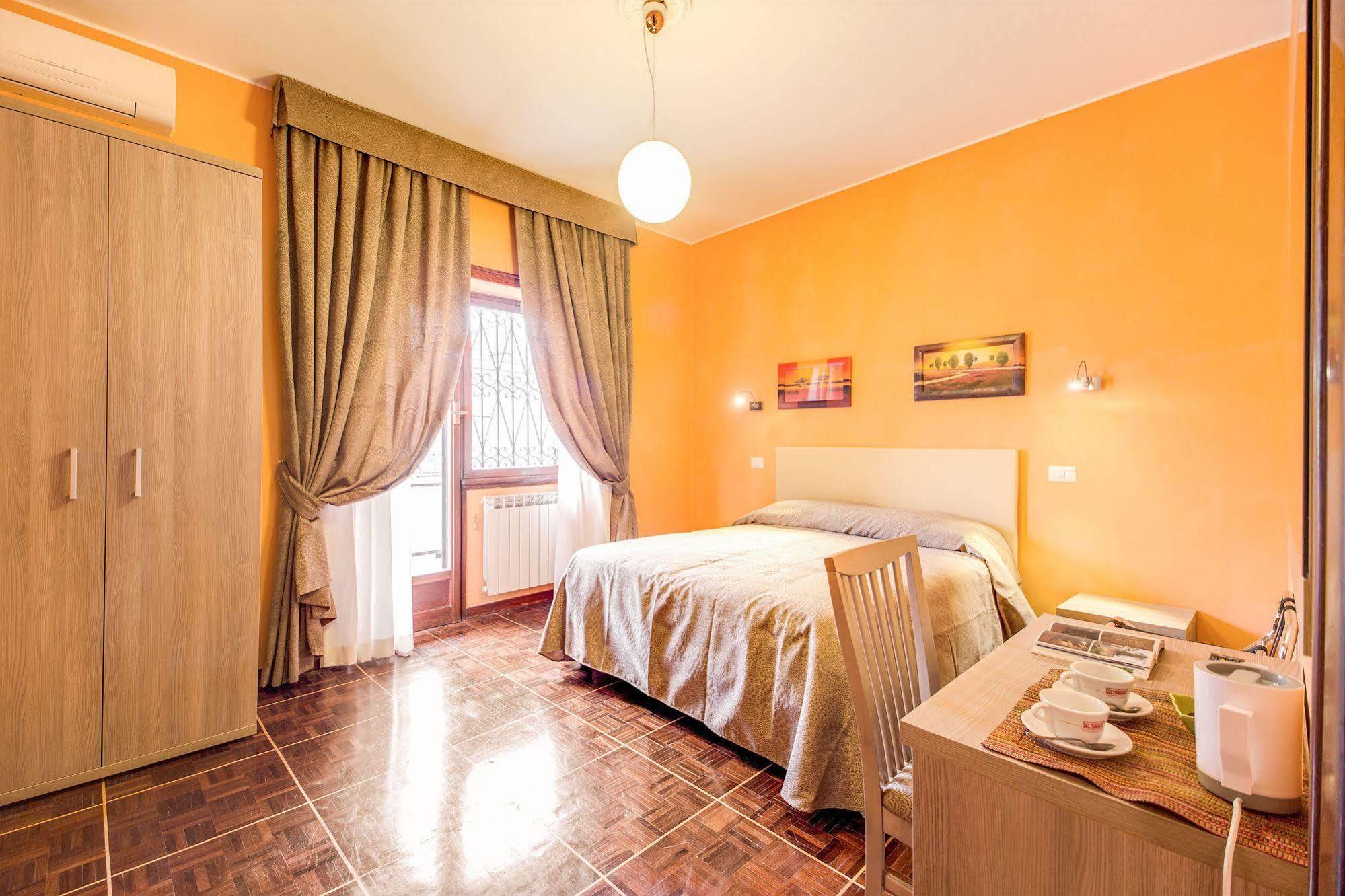 Domus Cornelia Bed & Breakfast โรม ภายนอก รูปภาพ
